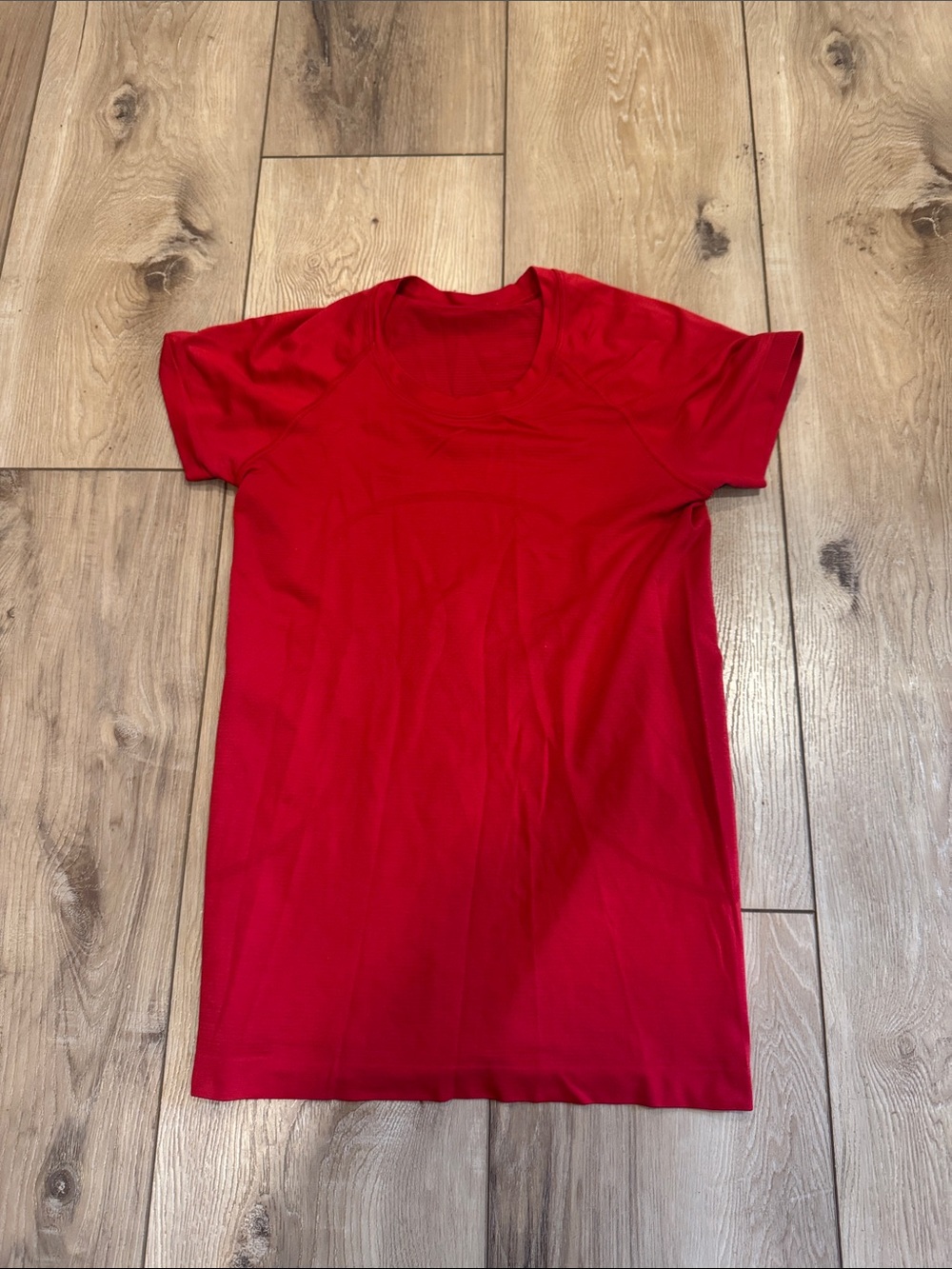 Lululemon swiftly tech short sleeve top, size 6